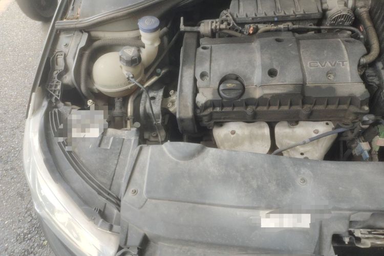 Used Citroen Elysee 2015 Zhishang Edition 1.6L Manual Fashion Model Engine Bay Right