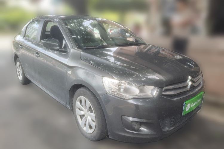Used Citroen Elysee 2015 Zhishang Edition 1.6L Manual Fashion Model Front Right 45 Deg