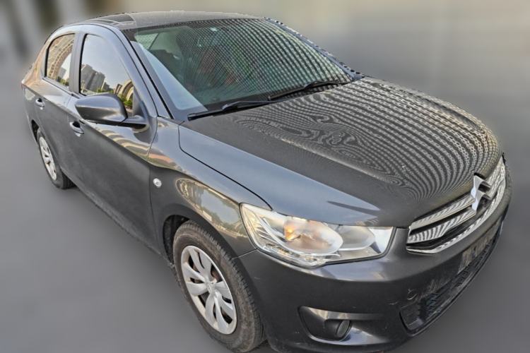Used Citroen Elysee 2015 Zhishang Edition 1.6L Manual Fashion Model Front Right 45 Deg