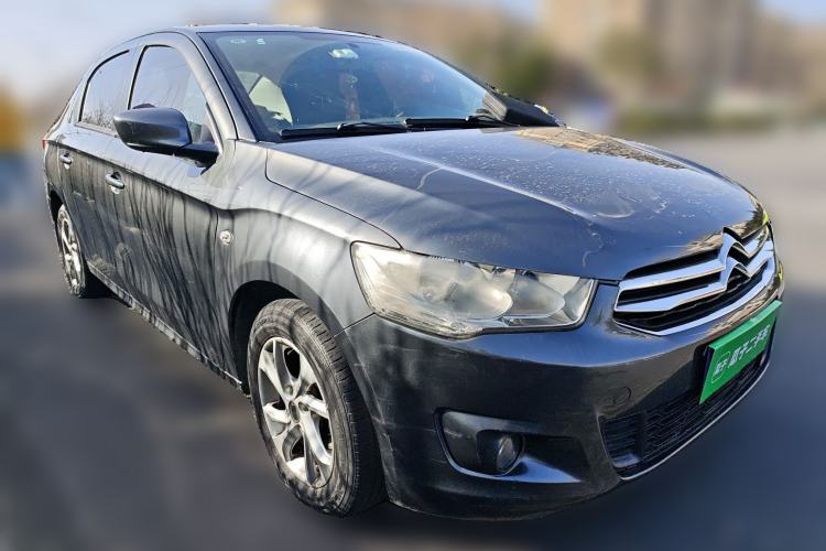 Used Citroen Elysee 2015 Zhishang Edition 1.6L Manual Fashion Model Front Right 45 Deg