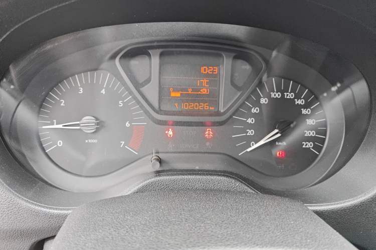 Used Citroen Elysee 2015 Zhishang Edition 1.6L Manual Fashion Model Instrument Cluster