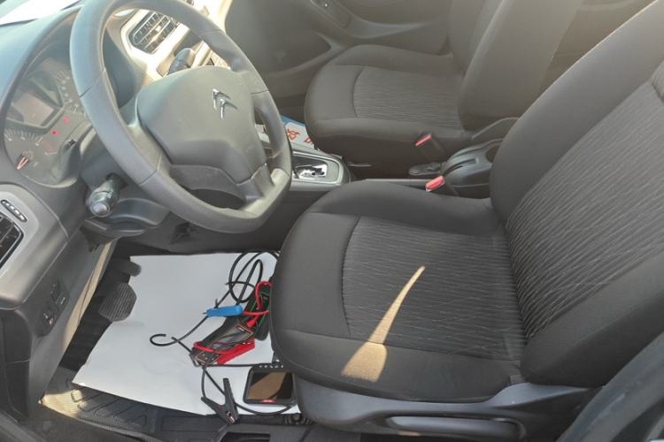 Used Citroen Elysee 2015 Qishang Edition 1.6L Automatic Fashion Model Interior 3