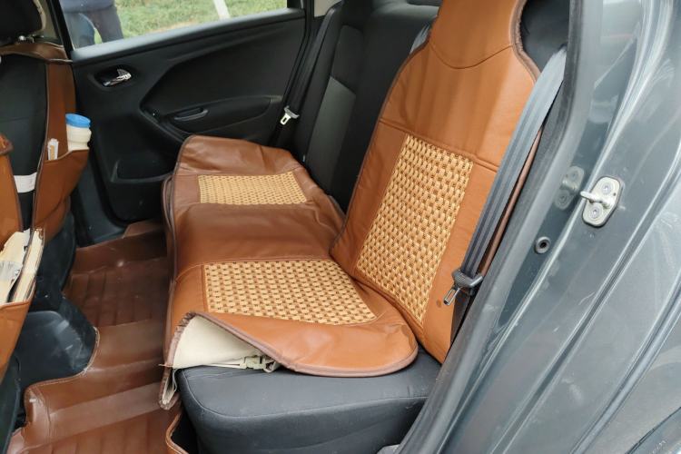 Used Citroen Elysee 2015 Zhishang Edition 1.6L Manual Fashion Model Left Rear Seat