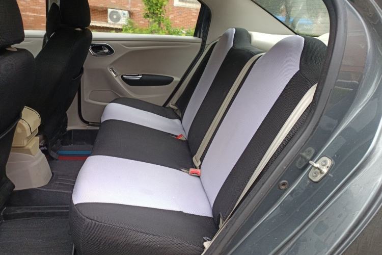 Used Citroen Elysee 2015 Zhishang Edition 1.6L Manual Fashion Model Left Rear Seat