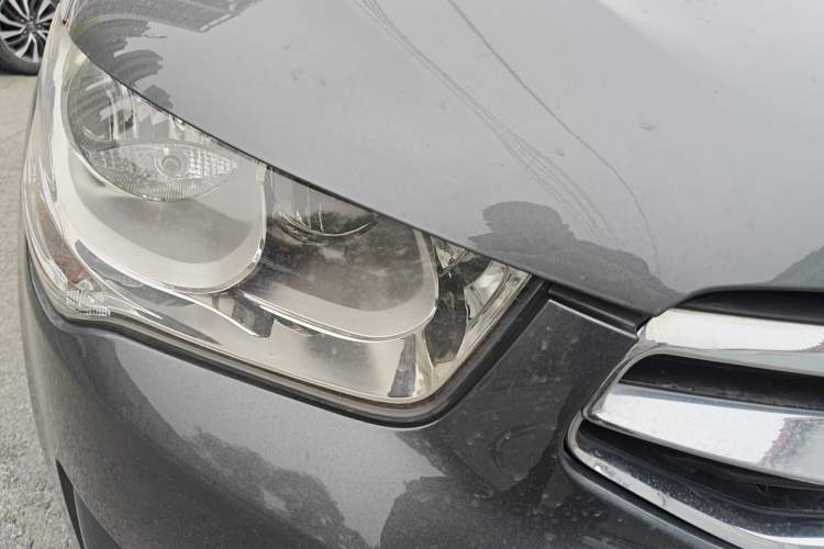 Used Citroen Elysee 2015 Zhishang Edition 1.6L Manual Fashion Model Right Front Headlight
