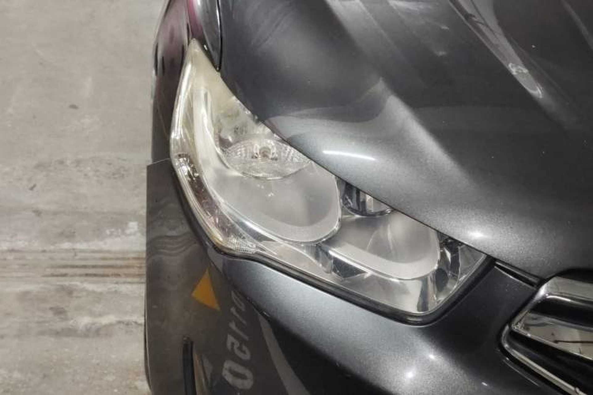 Used Citroen Elysee 2015 ZhiShang Edition 1.6L Automatic Comfort Version Right Front Headlight