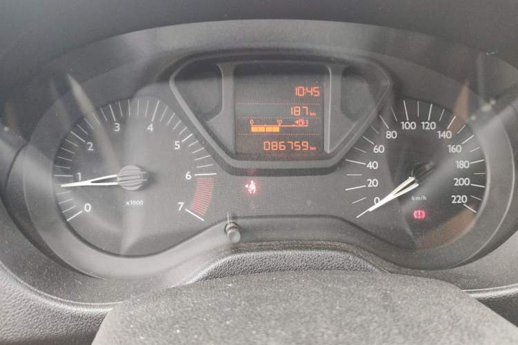 Used Citroen Elysee 2015 Zhishang Edition 1.6L Manual Fashion Model Instrument Cluster