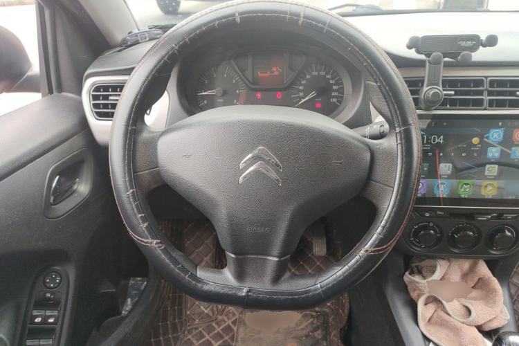 Used Citroen Elysee 2015 Zhishang Edition 1.6L Manual Fashion Model Steering Wheel