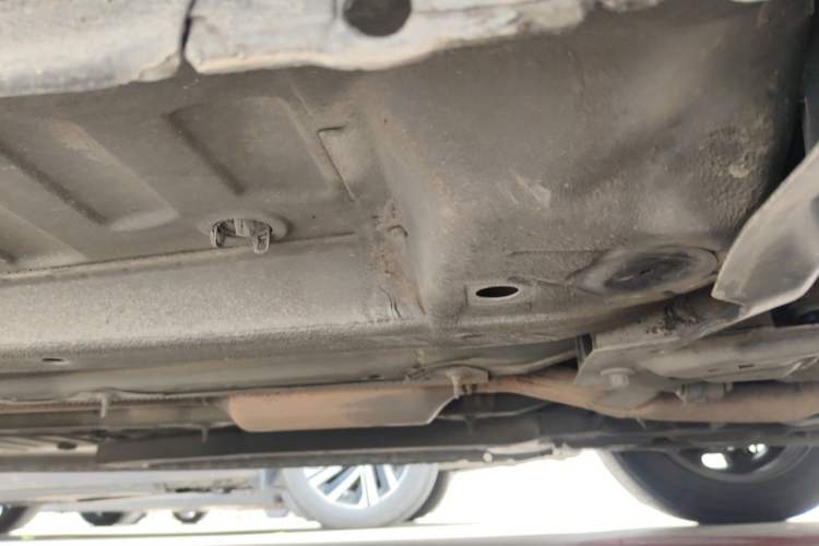 Used Citroen Elysee 2015 Qishang Edition 1.6L Automatic Fashion Model Chassis Front Right