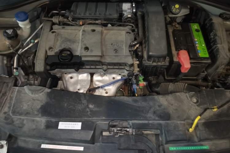 Used Citroen Elysee 2015 Zhishang Edition 1.6L Manual Fashion Model Engine Bay