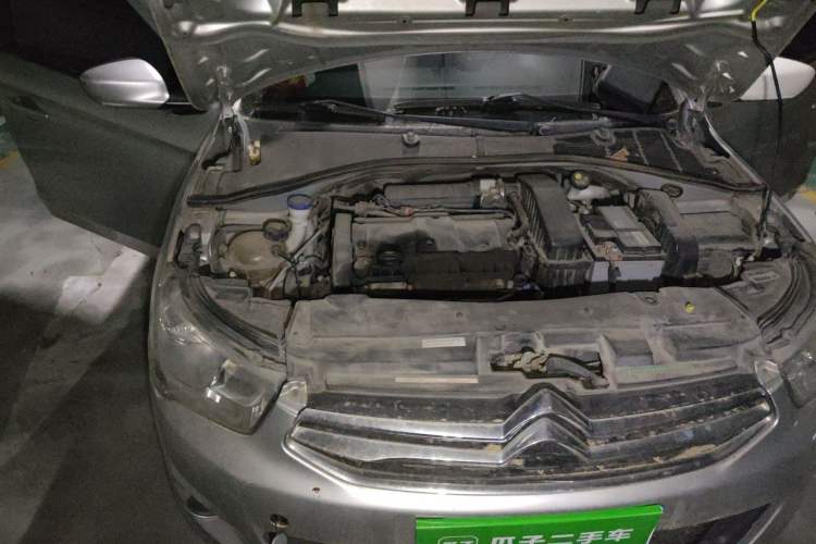 Used Citroen Elysee 2015 Zhishang Edition 1.6L Manual Fashion Model Engine Bay Right