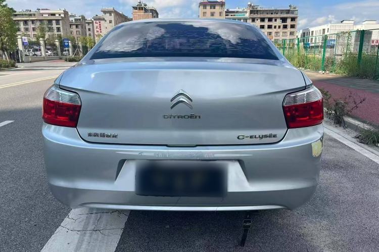 Used Citroen Elysee 2015 Zhishang Edition 1.6L Manual Fashion Model Exterior 4