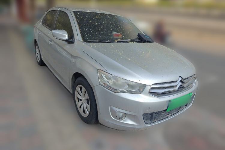 Used Citroen Elysee 2015 Zhishang Edition 1.6L Manual Fashion Model Front Right 45 Deg