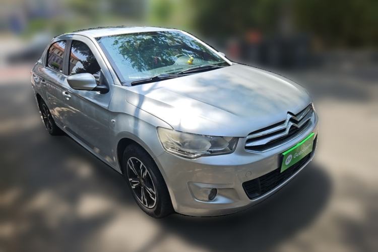 Used Citroen Elysee 2015 Zhishang Edition 1.6L Manual Fashion Model Front Right 45 Deg