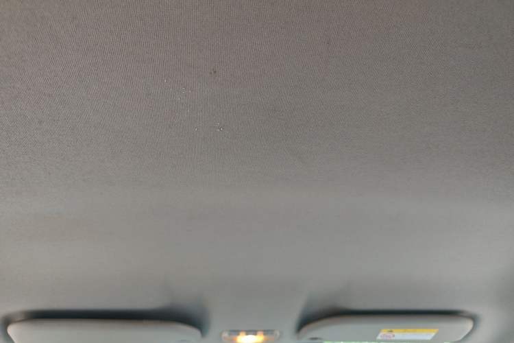 Used Citroen Elysee 2015 Zhishang Edition 1.6L Manual Fashion Model Headliner