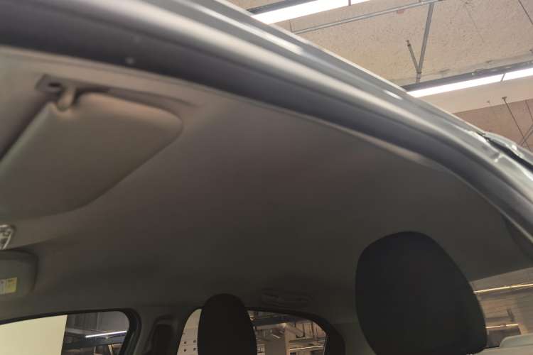 Used Citroen Elysee 2015 Zhishang Edition 1.6L Manual Fashion Model Headliner