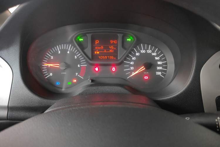 Used Citroen Elysee 2015 Qishang Edition 1.6L Automatic Fashion Model Instrument Cluster
