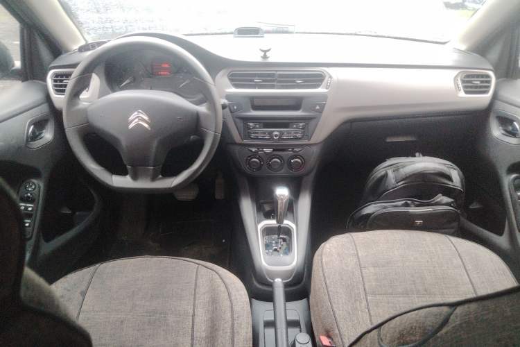 Used Citroen Elysee 2015 Qishang Edition 1.6L Automatic Fashion Model Interior 2