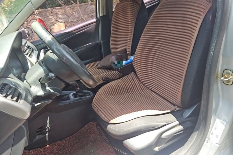 Used Citroen Elysee 2015 Zhishang Edition 1.6L Manual Fashion Model Left Front Seat