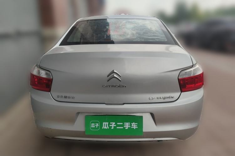 Used Citroen Elysee 2015 Zhishang Edition 1.6L Manual Fashion Model Rear