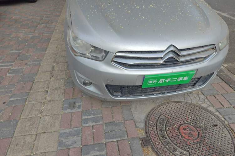 Used Citroen Elysee 2015 Zhishang Edition 1.6L Manual Fashion Model Right Front Headlight