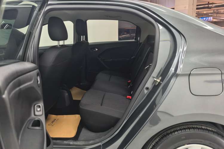 Used Citroen Elysee 2015 Zhishang Edition 1.6L Manual Fashion Model Right Rear Seat