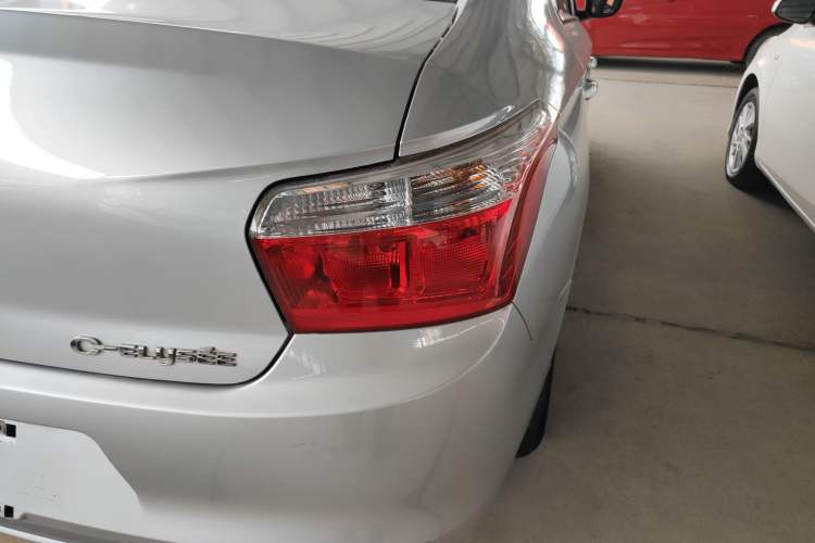Used Citroen Elysee 2015 Qishang Edition 1.6L Automatic Fashion Model Right Rear Taillight