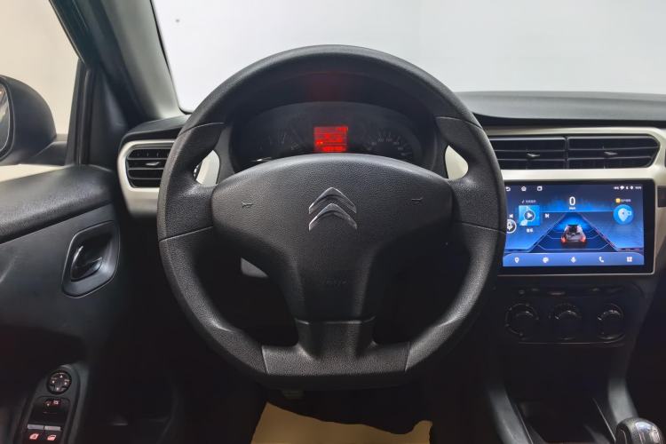 Used Citroen Elysee 2015 Zhishang Edition 1.6L Manual Fashion Model Steering Wheel