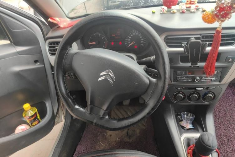 Used Citroen Elysee 2015 Zhishang Edition 1.6L Manual Fashion Model Steering Wheel