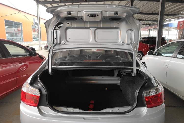 Used Citroen Elysee 2015 Qishang Edition 1.6L Automatic Fashion Model Trunk