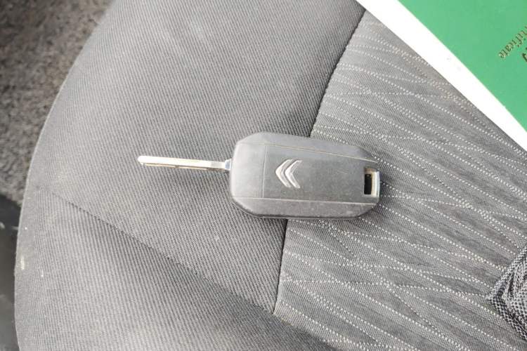 Used Citroen Elysee 2015 Qishang Edition 1.6L Automatic Fashion Model Vehicle Key