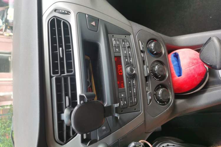 Used Citroen Elysee 2015 Qishang Edition 1.6L Automatic Fashion Model Audio And AC Panel