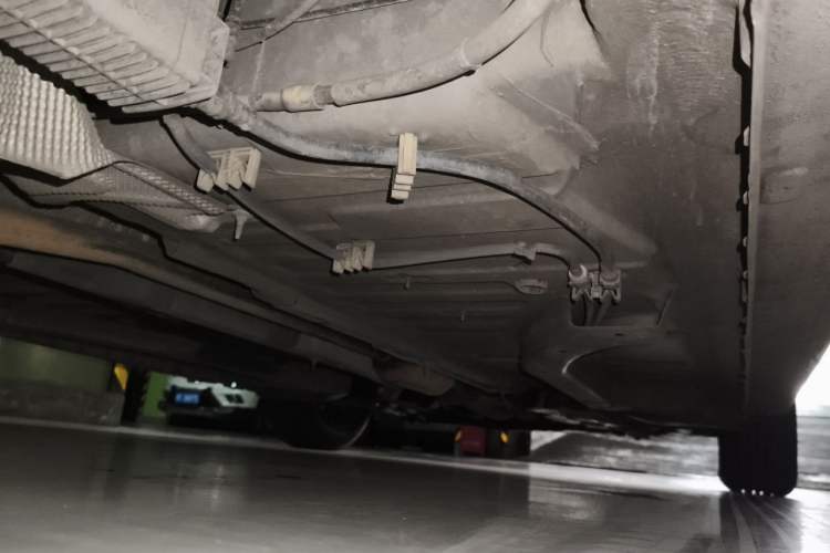Used Citroen Elysee 2015 Qishang Edition 1.6L Automatic Fashion Model Chassis Rear Right