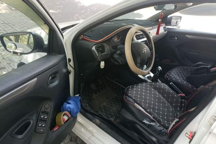 Used Citroen Elysee 2015 ZhiShang Edition 1.6L Manual Comfort Model Driver Seat