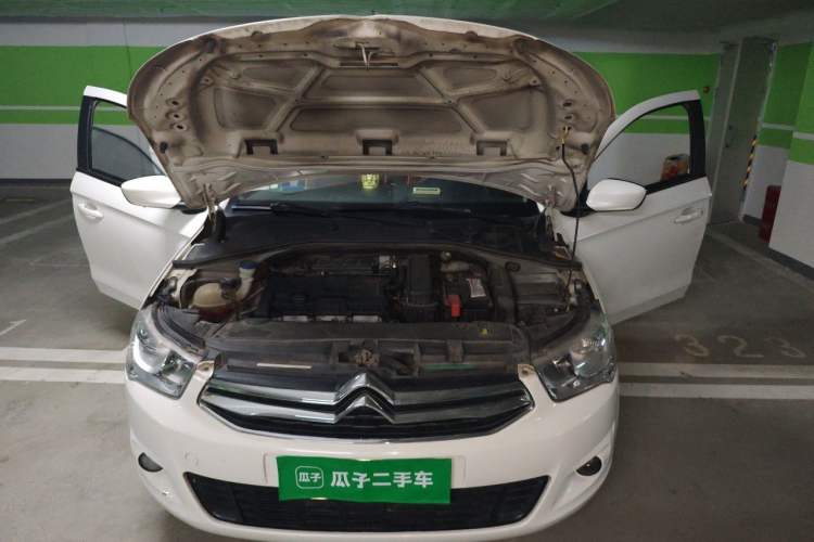 Used Citroen Elysee 2015 Zhishang Edition 1.6L Manual Fashion Model Engine Bay