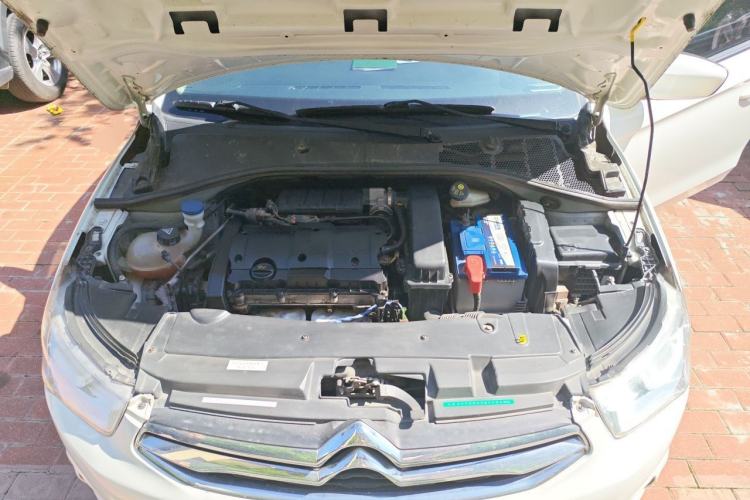 Used Citroen Elysee 2015 Qishang Edition 1.6L Automatic Fashion Model Engine Bay