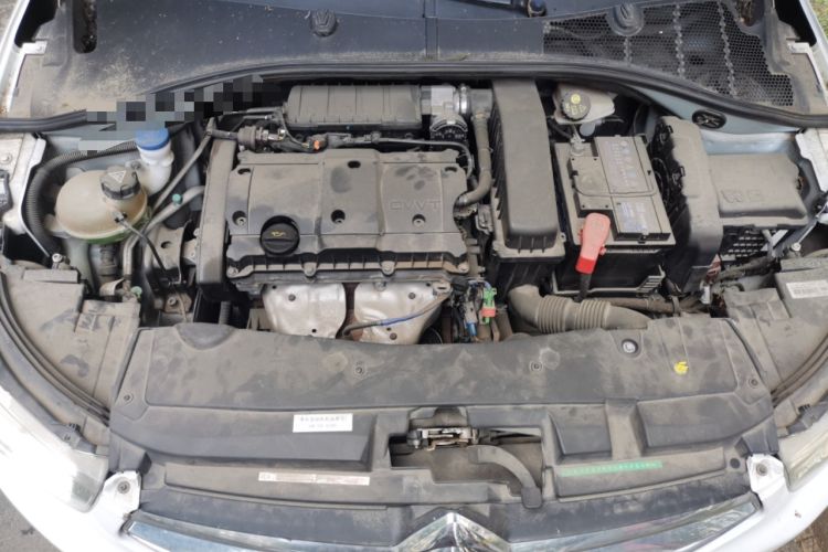 Used Citroen Elysee 2015 Zhishang Edition 1.6L Manual Fashion Model Engine Bay