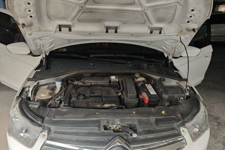 Used Citroen Elysee 2015 Qishang Edition 1.6L Automatic Fashion Model Engine Bay