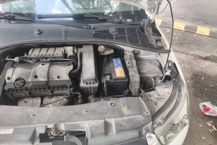 Used Citroen Elysee 2015 ZhiShang Edition 1.6L Manual Comfort Model Engine Bay Left