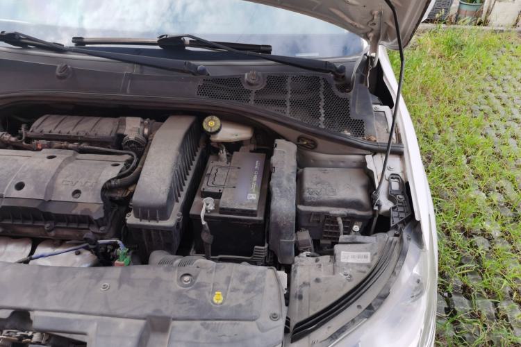 Used Citroen Elysee 2015 Qishang Edition 1.6L Automatic Fashion Model Engine Bay Left