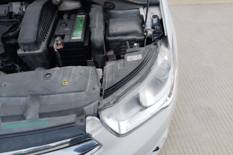 Used Citroen Elysee 2015 ZhiShang Edition 1.6L Automatic Comfort Version Engine Bay Left