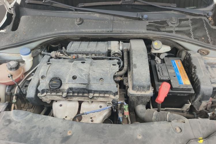 Used Citroen Elysee 2015 Zhishang Edition 1.6L Manual Fashion Model Engine Bay