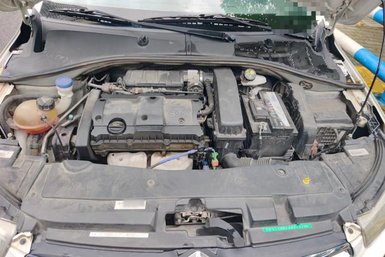 Used Citroen Elysee 2015 Zhishang Edition 1.6L Manual Fashion Model Engine Bay