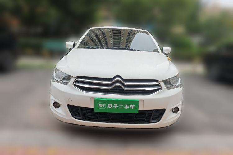 Used Citroen Elysee 2015 Zhishang Edition 1.6L Manual Fashion Model Front