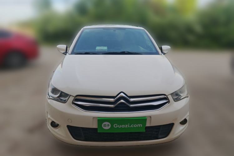 Used Citroen Elysee 2015 Zhishang Edition 1.6L Manual Fashion Model Front