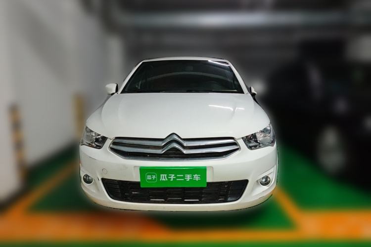 Used Citroen Elysee 2015 Zhishang Edition 1.6L Manual Fashion Model Front