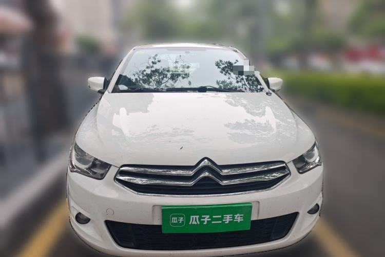 Used Citroen Elysee 2015 Zhishang Edition 1.6L Manual Fashion Model Front