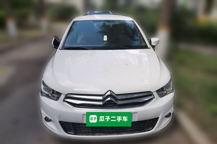 Used Citroen Elysee 2015 Zhishang Edition 1.6L Manual Fashion Model Front