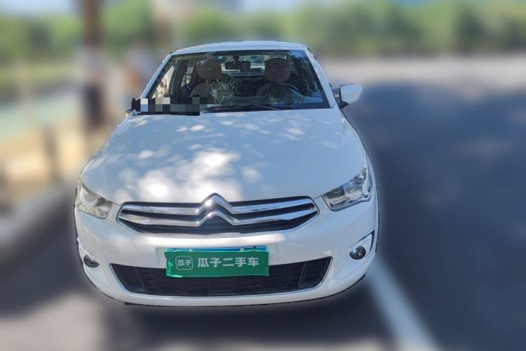 Used Citroen Elysee 2015 Zhishang Edition 1.6L Manual Fashion Model Front