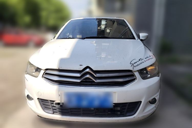 Used Citroen Elysee 2015 Zhishang Edition 1.6L Manual Fashion Model Front